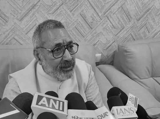 Giriraj Singh’s ‘Namak Haraam’ remark sparks Bihar poll row