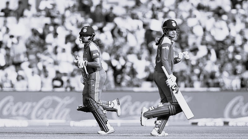 India storm into semifinals as Mandhana, Rawal script record stand