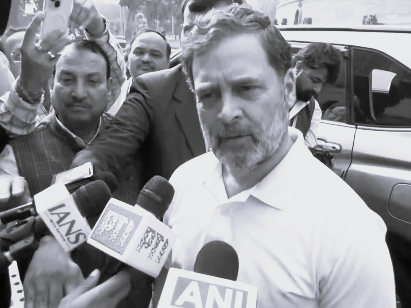 ప్రతిపక్ష నేతను కలవొద్దని విదేశీ అతిథులకు ప్రభుత్వమే చెబుతోంది: రాహుల్ గాంధీ