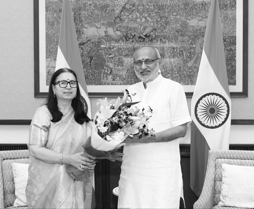 PU Aligns Global Vision With National Priorities: Vice President at Convocation