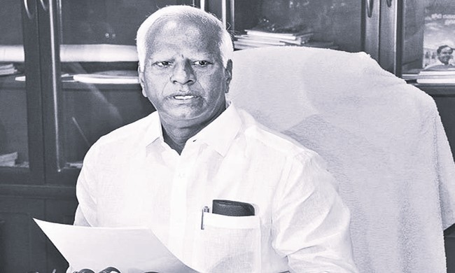 MLA Kadiyam Srihari denies joining Congress, refutes rumors