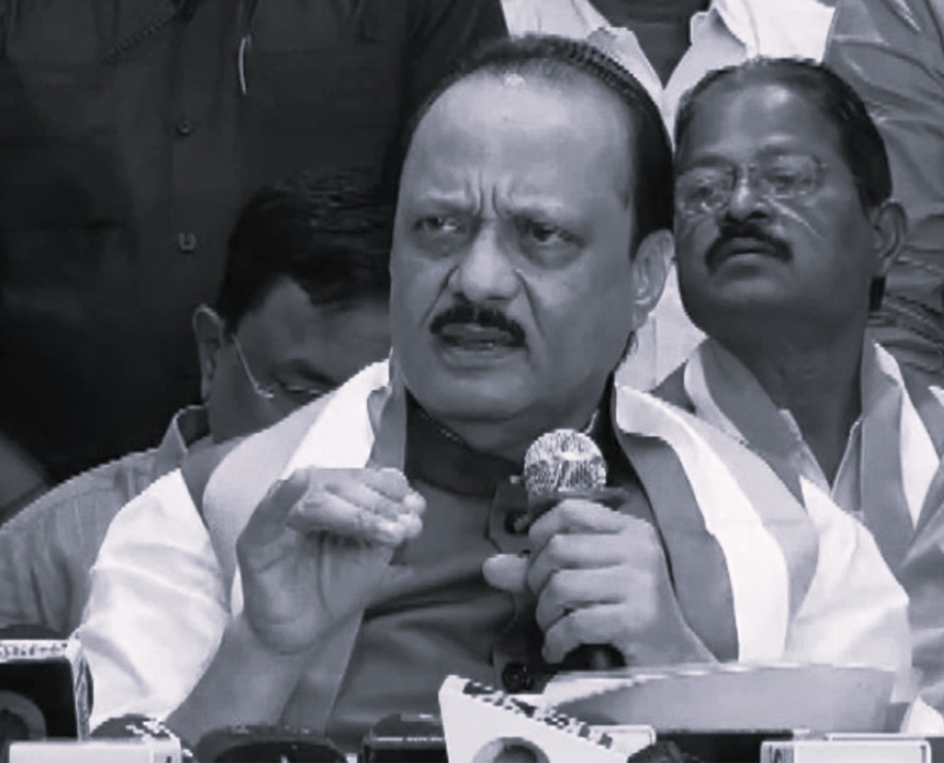 నా పై అవినీతి ఆరోపణలు చేసిన వారితోనే ప్రభుత్వంలో ఉన్నాను: అజిత్ పవార్