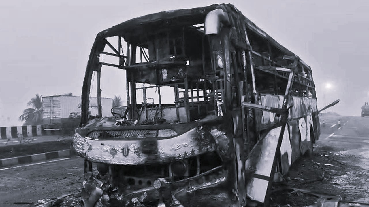 Major bus fire narrowly averted in Andhra Pradesh, all passengers safe