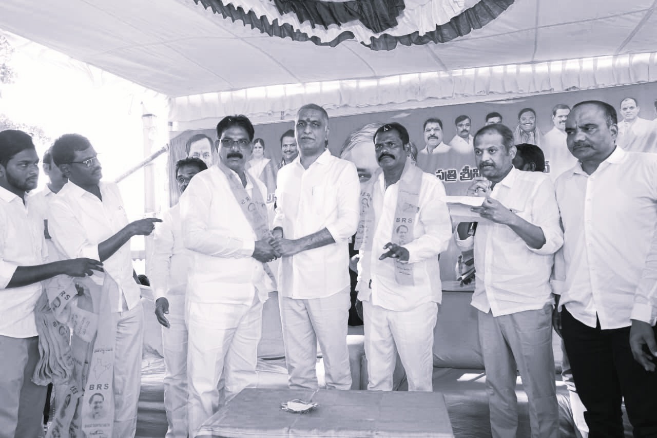 సిద్దిపేట జిల్లాను రద్దు చేస్తే మరో ఉద్యమం తప్పదు: హరీష్ రావు