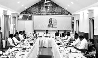 Telangana Cabinet Pushes for Early Municipal Polls: Key Projects, Metro Phase-2 Expansion Cleared at Medaram