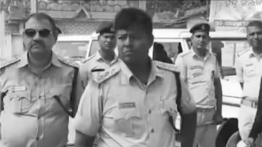 Odisha DSP’s red hair draws criticism, Odisha Police asks him to maintain decorum
