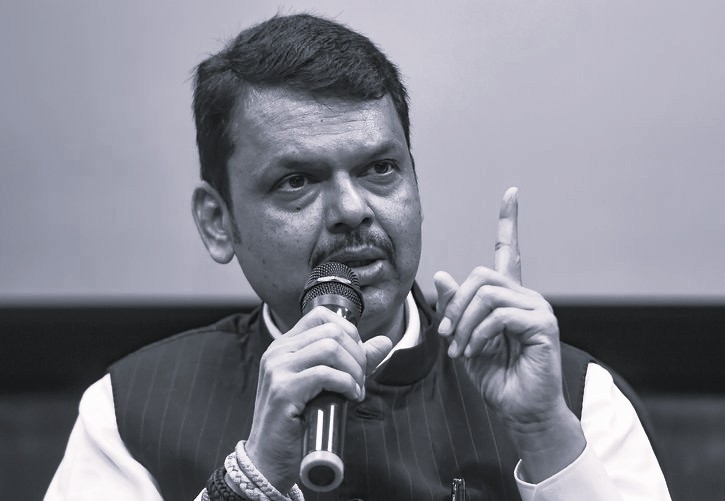 బీజేపీకి చెప్పకుండా ఎన్సీపీ విలీనమా?: ఫడ్నవీస్