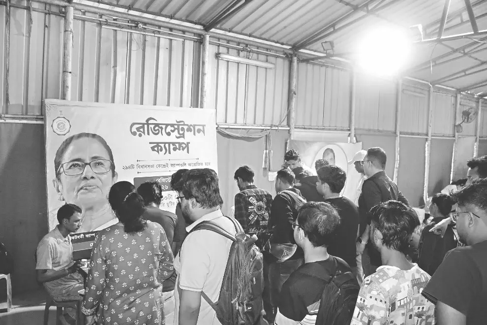 Don’t Have a Job? Then, Stand in Line. BJP Criticises WB Jobless Aid Scheme