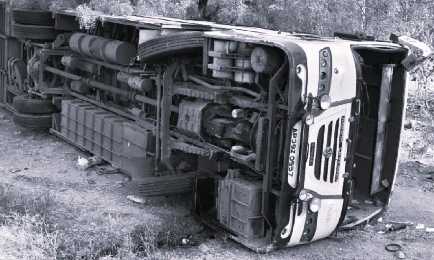 Two Killed, Several Injured in Back-to-Back Road Accidents