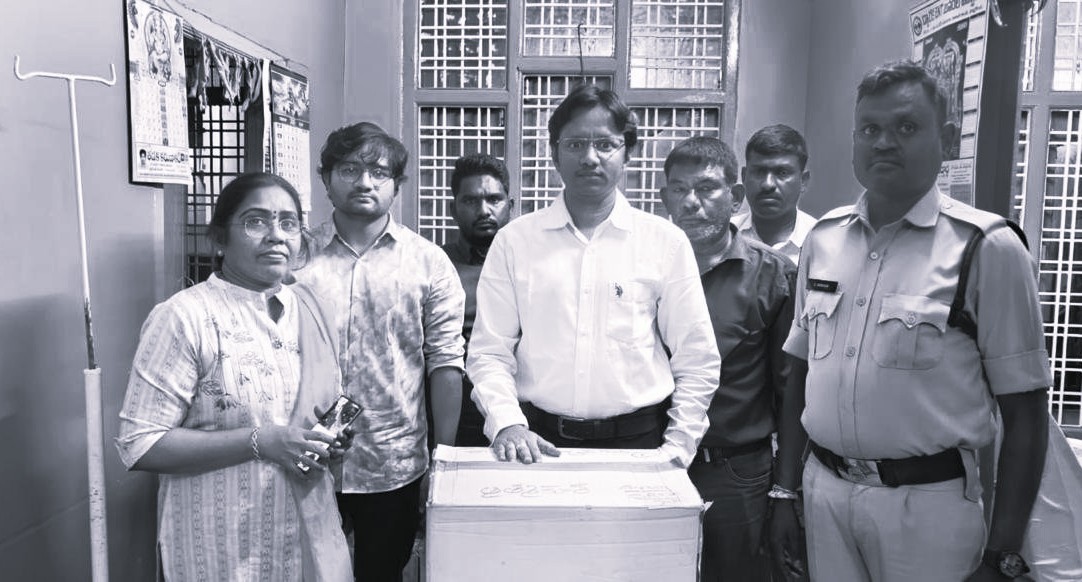 హన్మకొండలో నకిలీ క్లినిక్పై డీసీఏ దాడులు.. 30 రకాల మందులు స్వాధీనం