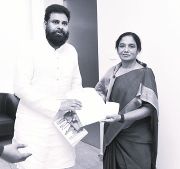 Paritala Sunitha Urges Pawan Kalyan to Upgrade Satya Sai Drinking Water Project in Anantapur