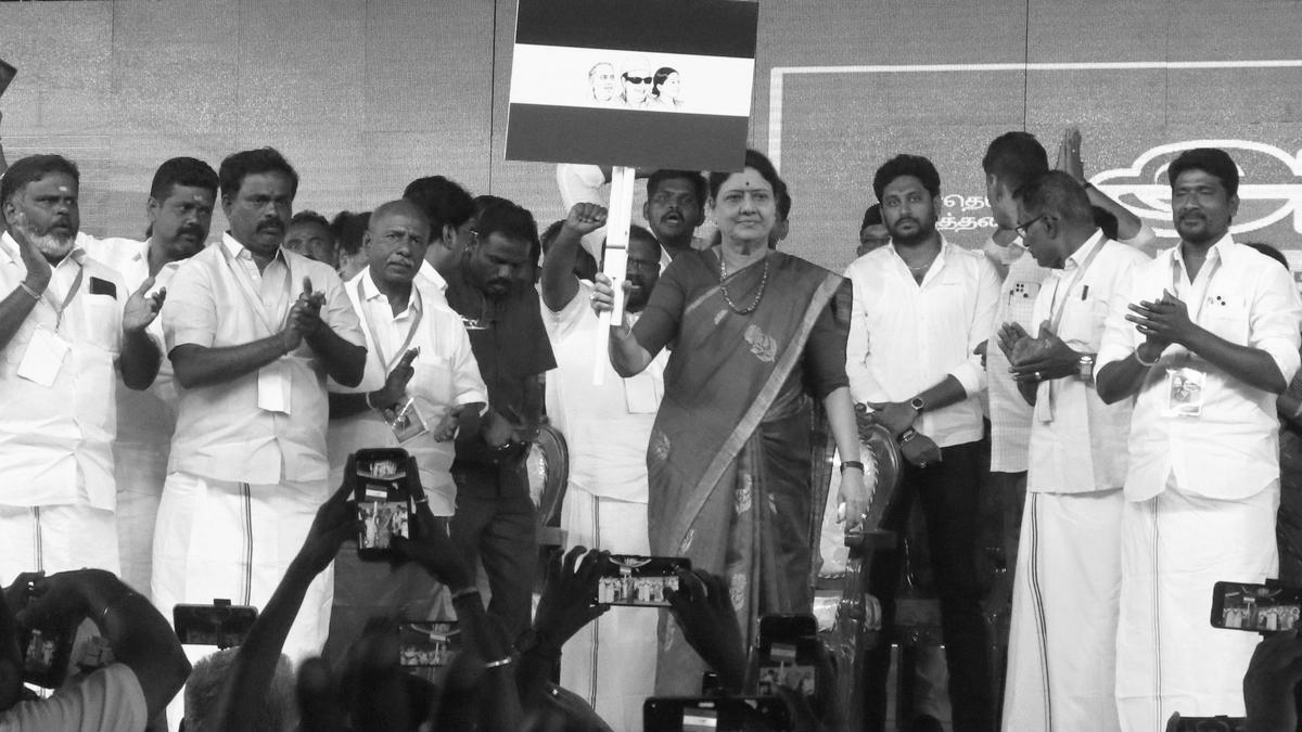 Jayalalithaa aide Sasikala launches new political party, unveils flag, promises fresh political chapter
