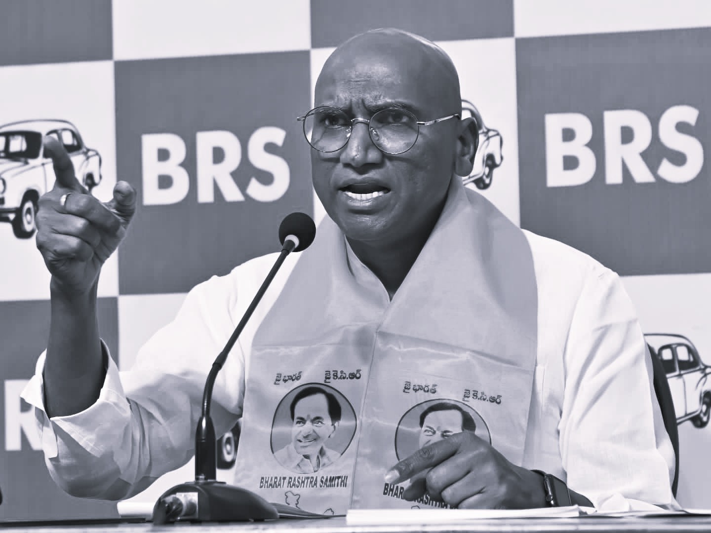 RS Praveen Kumar Criticises Telangana Education Commission Report