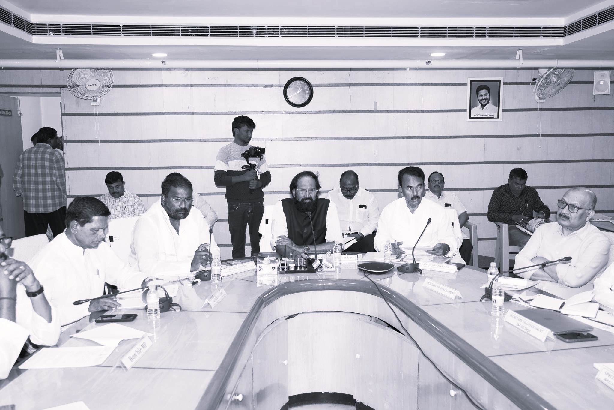 Palamuru–Rangareddy Project to Be Completed in 20 Months: Uttam Kumar Reddy