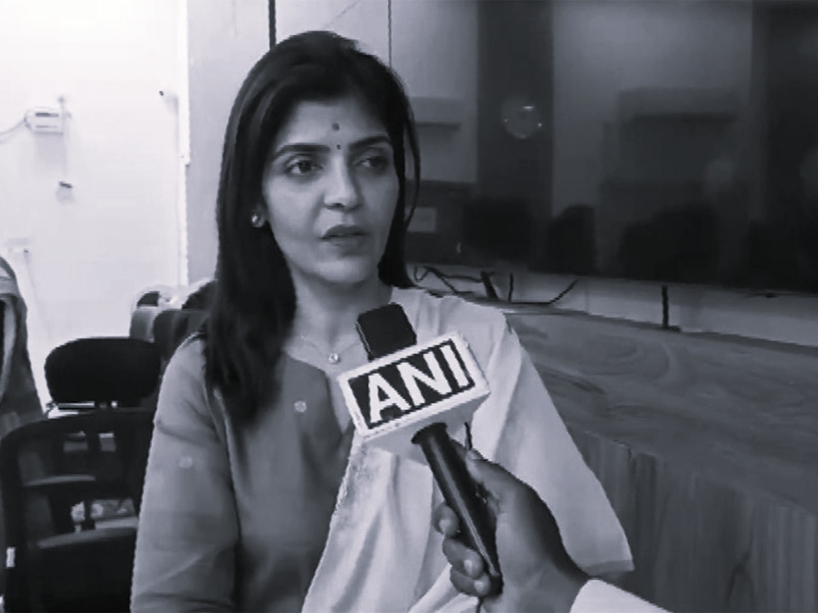 AP Women’s Commission to Hold Mahila Jan Sunwai in Nellore Today