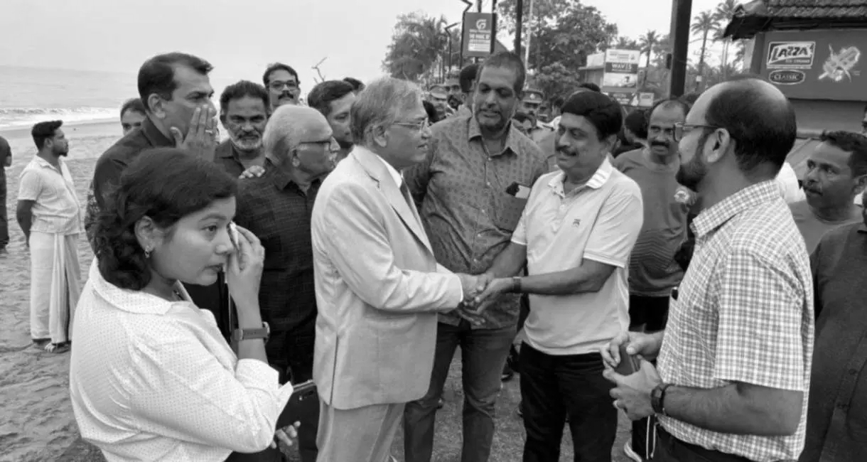 CEC Gyanesh Kumar Reunites With Former Gunman During Kochi Visit