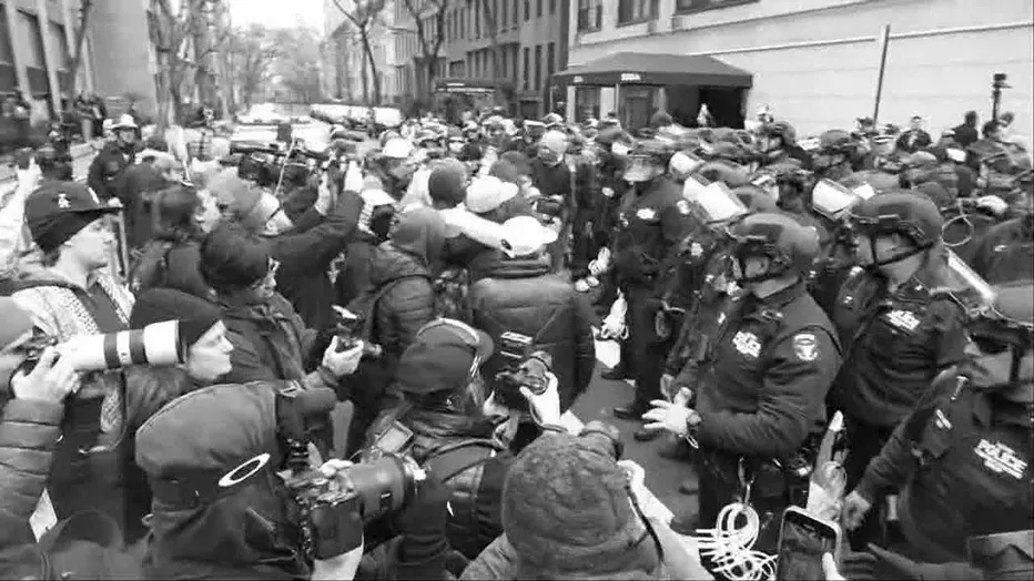 Counterprotester throws device during anti-Islam rally near Gracie Mansion: 6 arrested