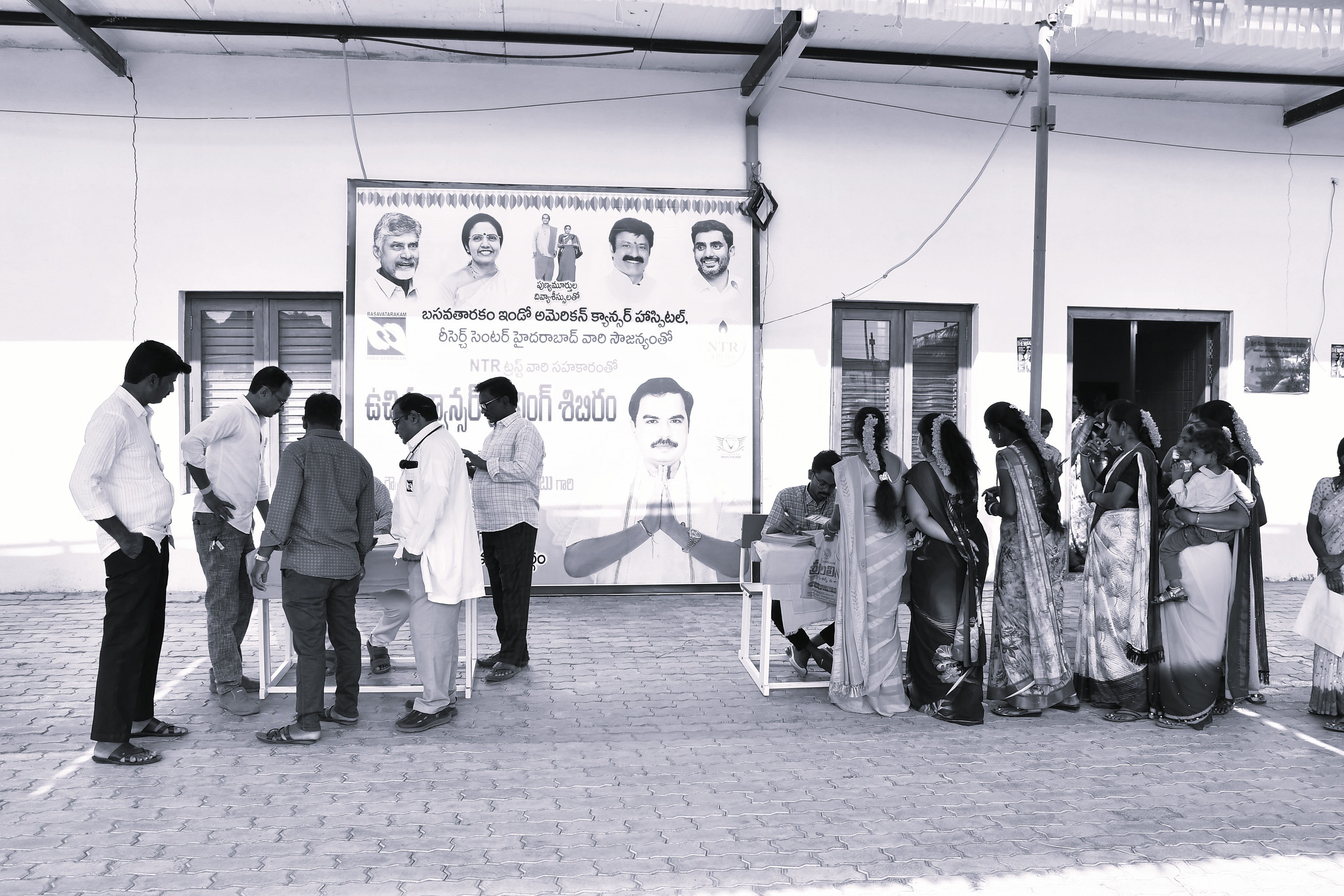 Basavatarakam Hospital Doctors Conduct Free Cancer Screening Camp in Kalyandurg