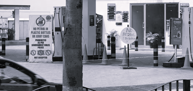 Hyderabad Fuel Panic Sparks ‘No Stock’ Rush as Global Oil Tensions Rise