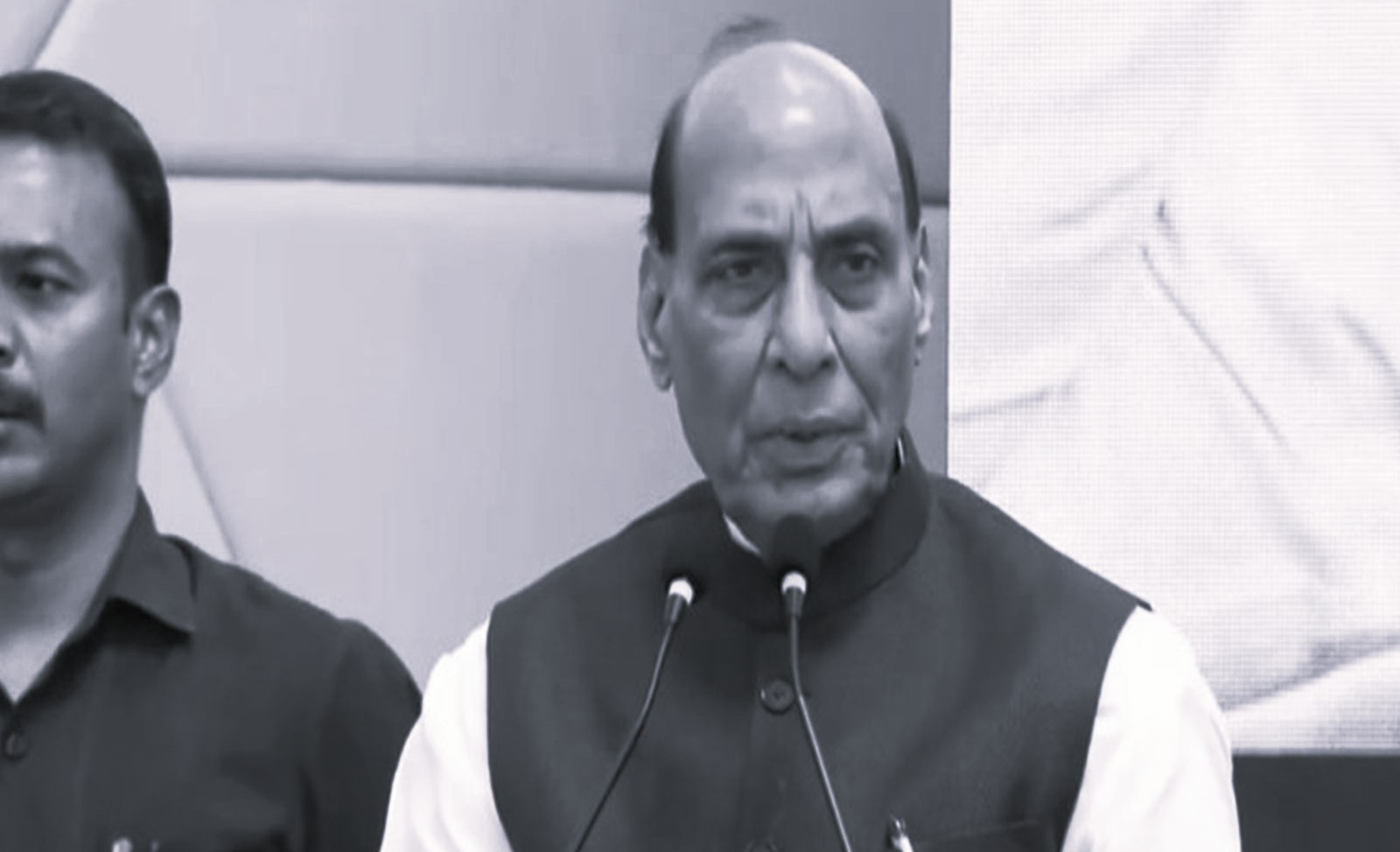పాకిస్థాన్ దుశ్చర్యలకు పాల్పడితే ధీటుగా జవాబిస్తాం: రాజ్నాథ్ సింగ్