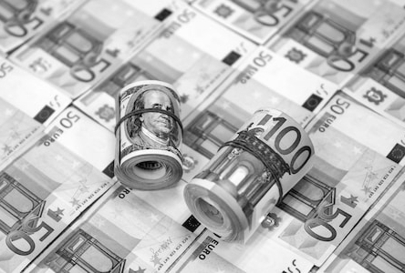 Sharp Fall in India’s Forex Reserves, Down $40 Billion Since Iran War Began