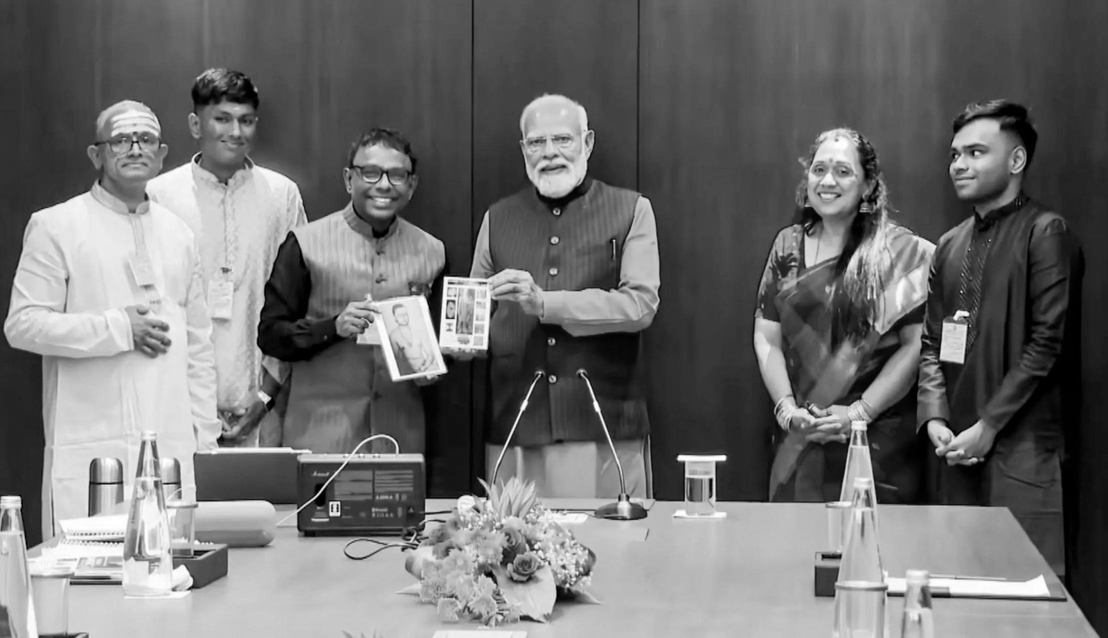 Modi meets composer Vinayakam, applauds new way to write Indian classical music