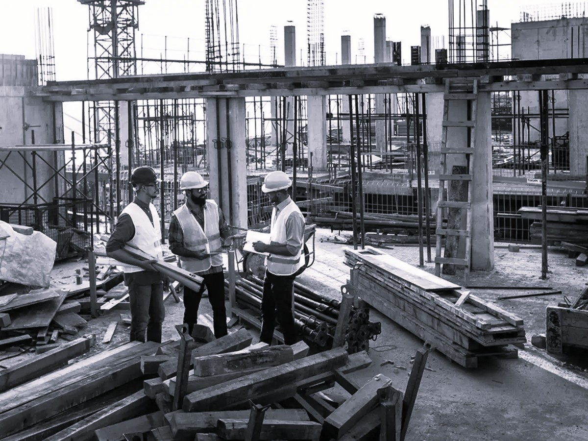 Maharashtra Contractors Threaten to Halt Govt Projects Over ₹96,000 Crore Pending Dues