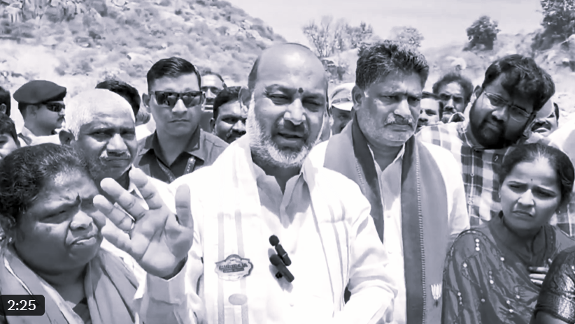 రేవంత్ రెడ్డికి 'అబద్ధాల్లో ఆస్కార్' ఇవ్వాలి: కేంద్రమంత్రి బండి సంజయ్