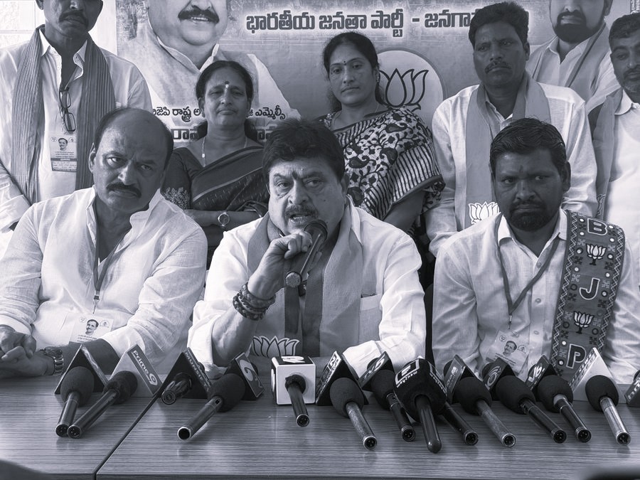 Ramchander Rao Accuses Revanth Reddy of Making ‘False Claims’ in Kerala