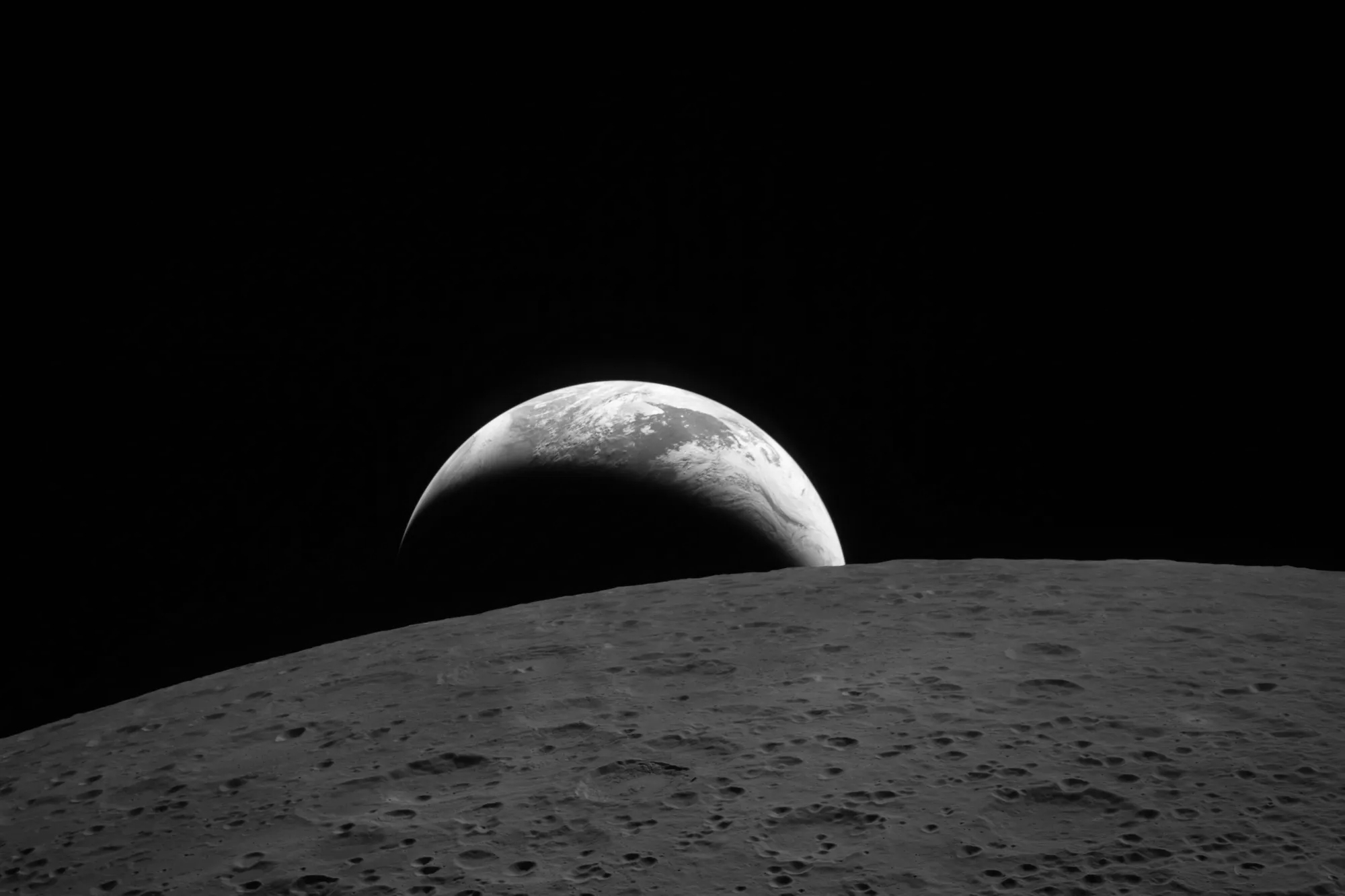 Artemis II Rewrites Space History, Breaks Apollo 13 Record in Epic Moon Flyby
