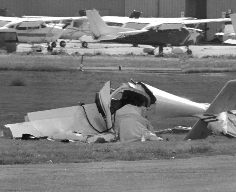 Small aircraft bursts into flames after runway mishap in Arizona, two dead