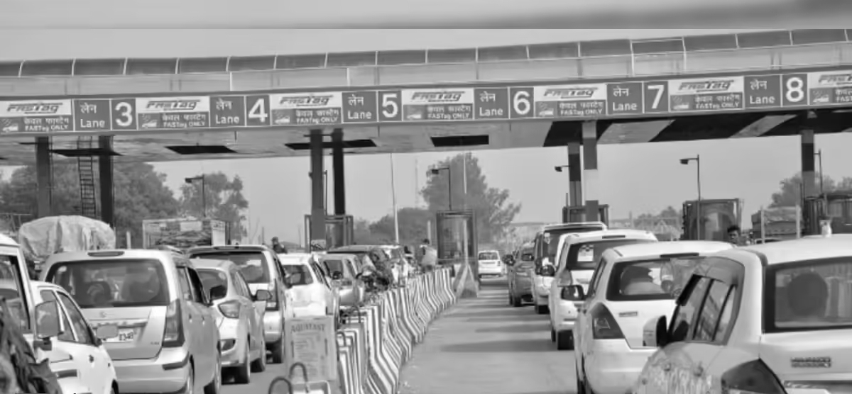 National highway tolls go fully digital with FASTag, UPI payments