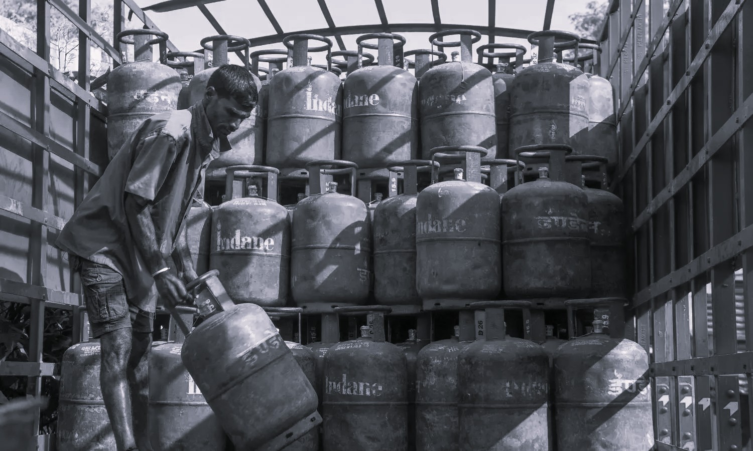 LPG Supply Rises to 2.18 Lakh Daily as Telangana Holds Fuel Stability