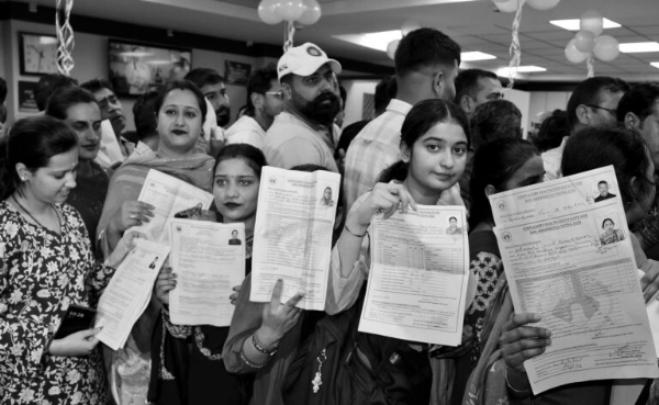Amarnath yatra 2026: Registration opens, devotees gather at counters