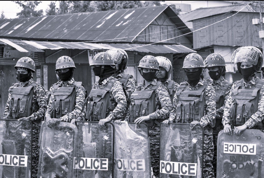 మణిపూర్‌లో ఉద్రిక్తత: నిరసన ర్యాలీలో దాడులు.. 21 మంది అరెస్ట్