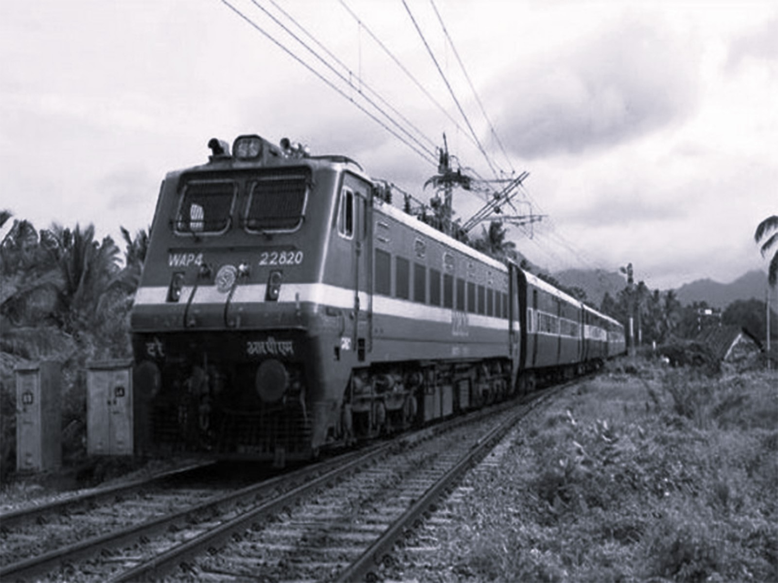 వేసవి రద్దీ దృష్ట్యా దేశవ్యాప్తంగా 908 ప్రత్యేక రైళ్లు