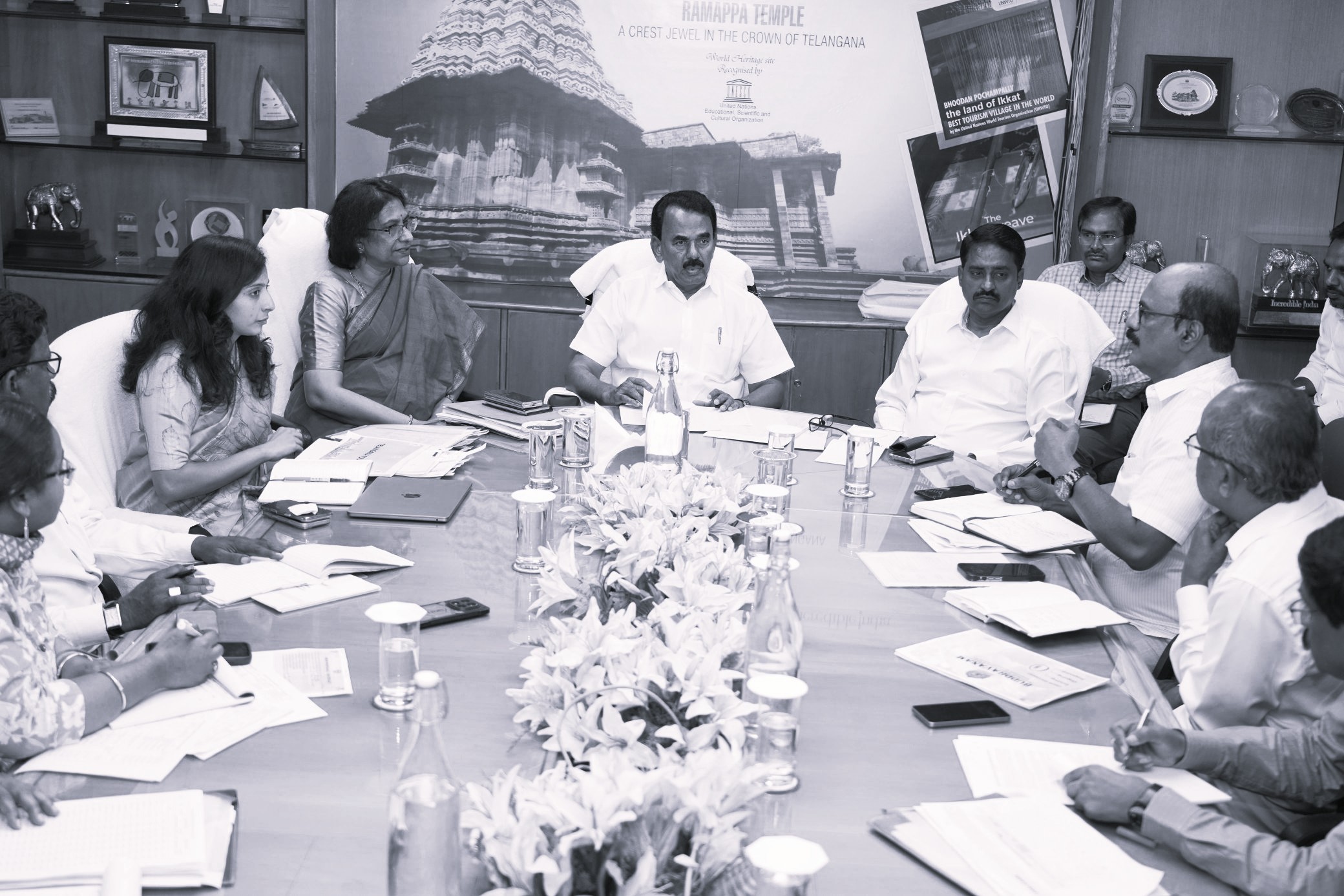 పర్యాటక ప్రాజెక్టులను వేగంగా పూర్తి చేయండి: మంత్రి జూపల్లి కృష్ణారావు