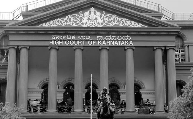 Karnataka HC Orders ₹75,000 Monthly Support in False Promise Case, Grants Conditional Stay
