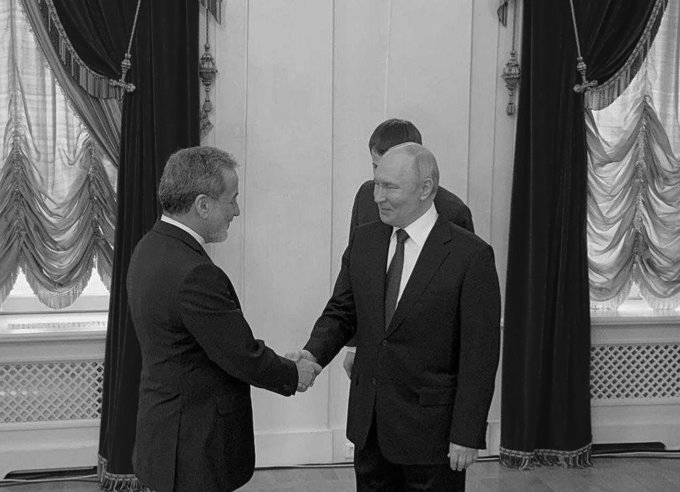 Everyone Holds the Cards. Putin Just Showed Iran Isn’t Holding Them Alone