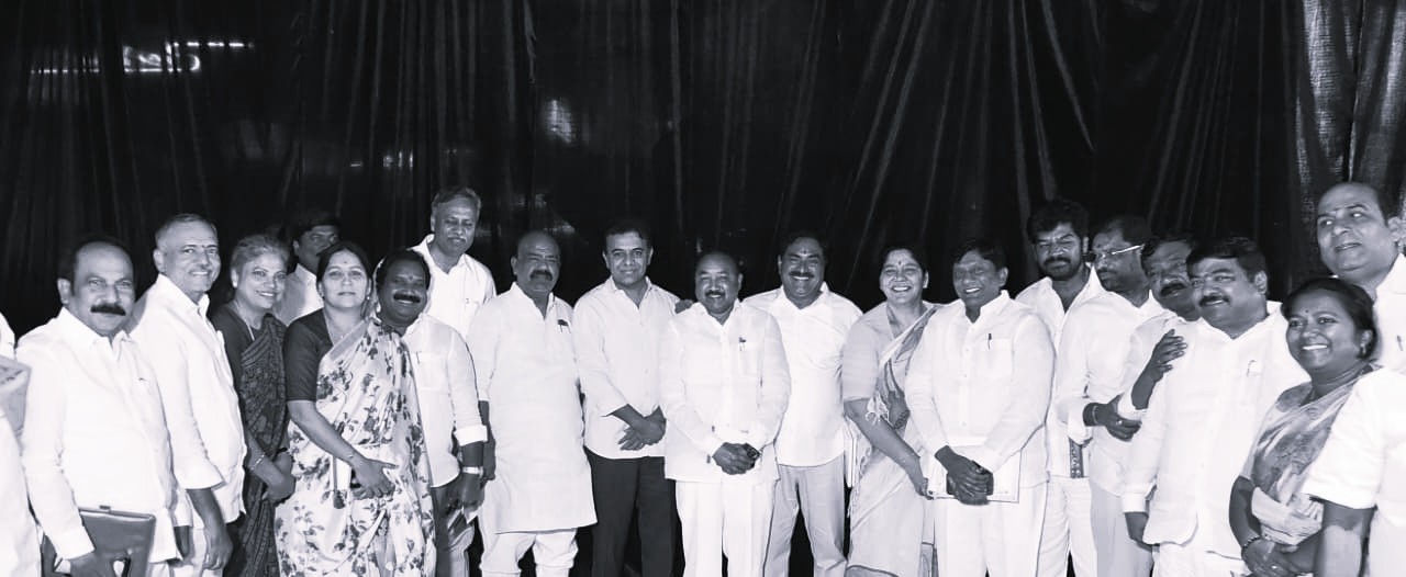 KTR Targets Congress Over Farmer Promises, Calls for Warangal Show of Strength