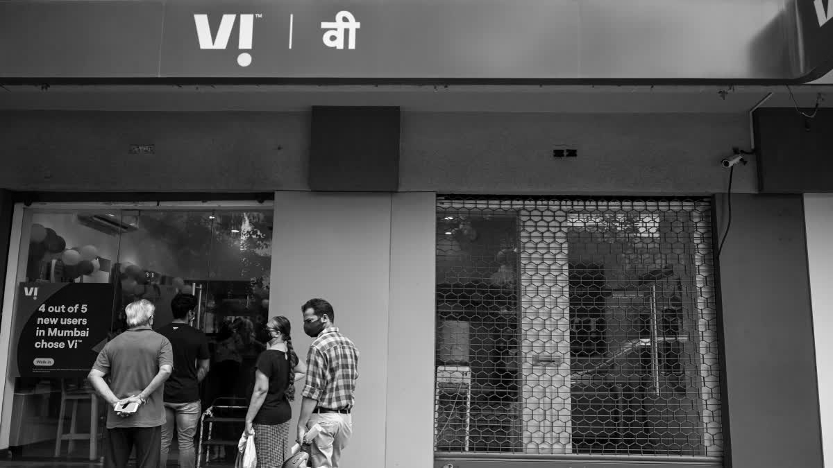 Centre Slashes AGR Burden on Vodafone Idea to Stabilise Telecom Sector