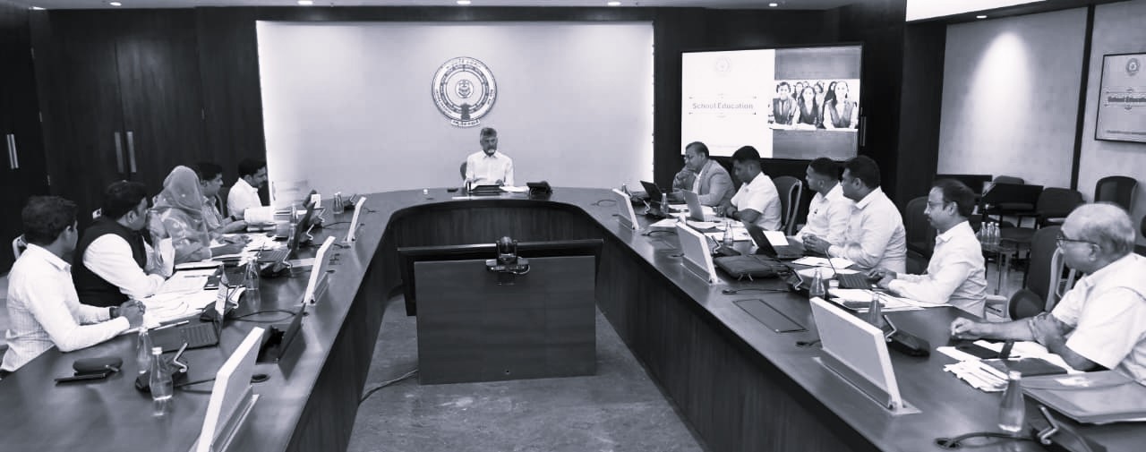 Andhra CM Naidu calls for turning universities into research, innovation hubs