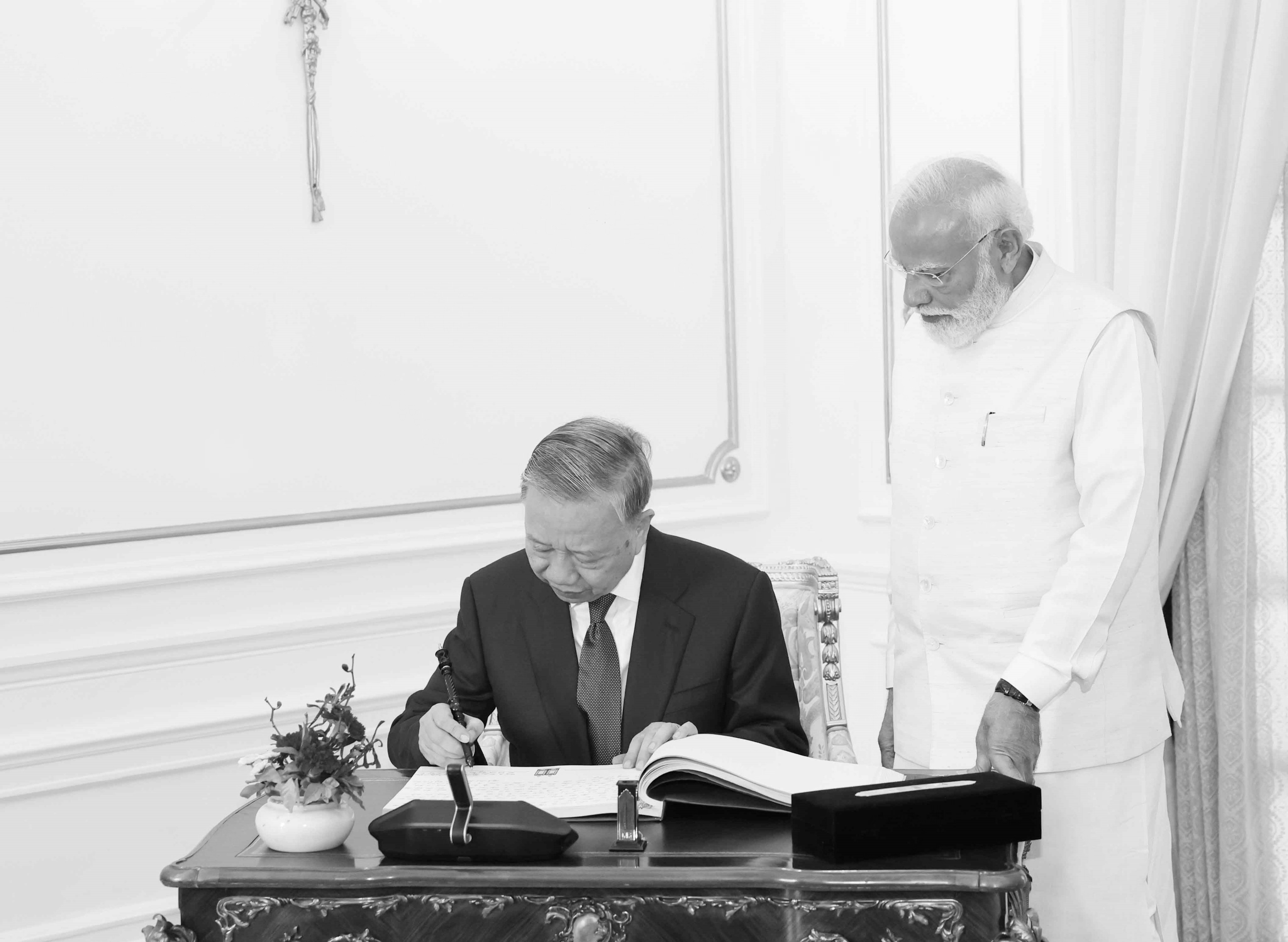 Modi, Lam Meet as India and Vietnam Upgrade Ties, Push AI, Defence and UPI Cooperation
