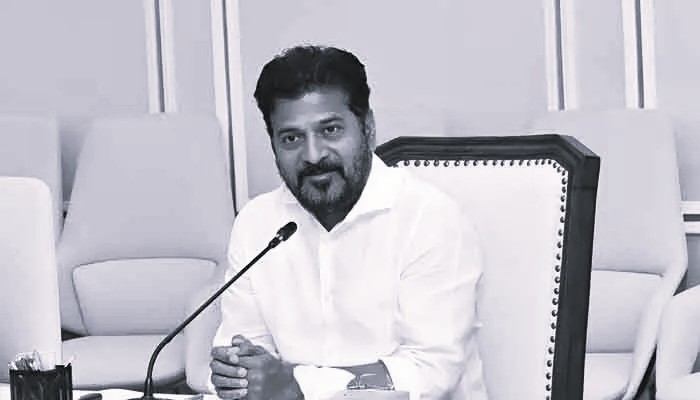 Do Not Stop Traffic for My Convoy: CM Revanth Calls for People-First Traffic Policy