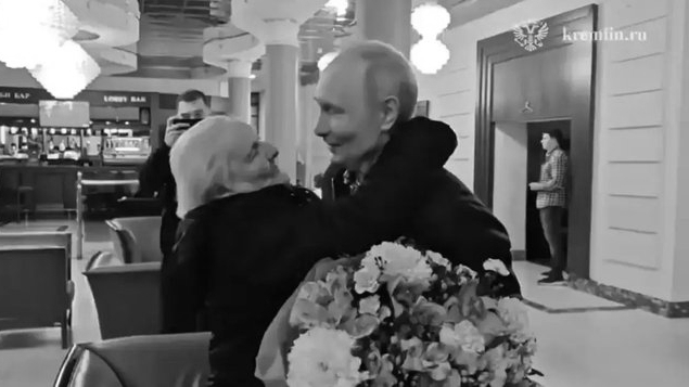 Putin’s Rare Display of Warmth Goes Viral After Meeting Former German Teacher