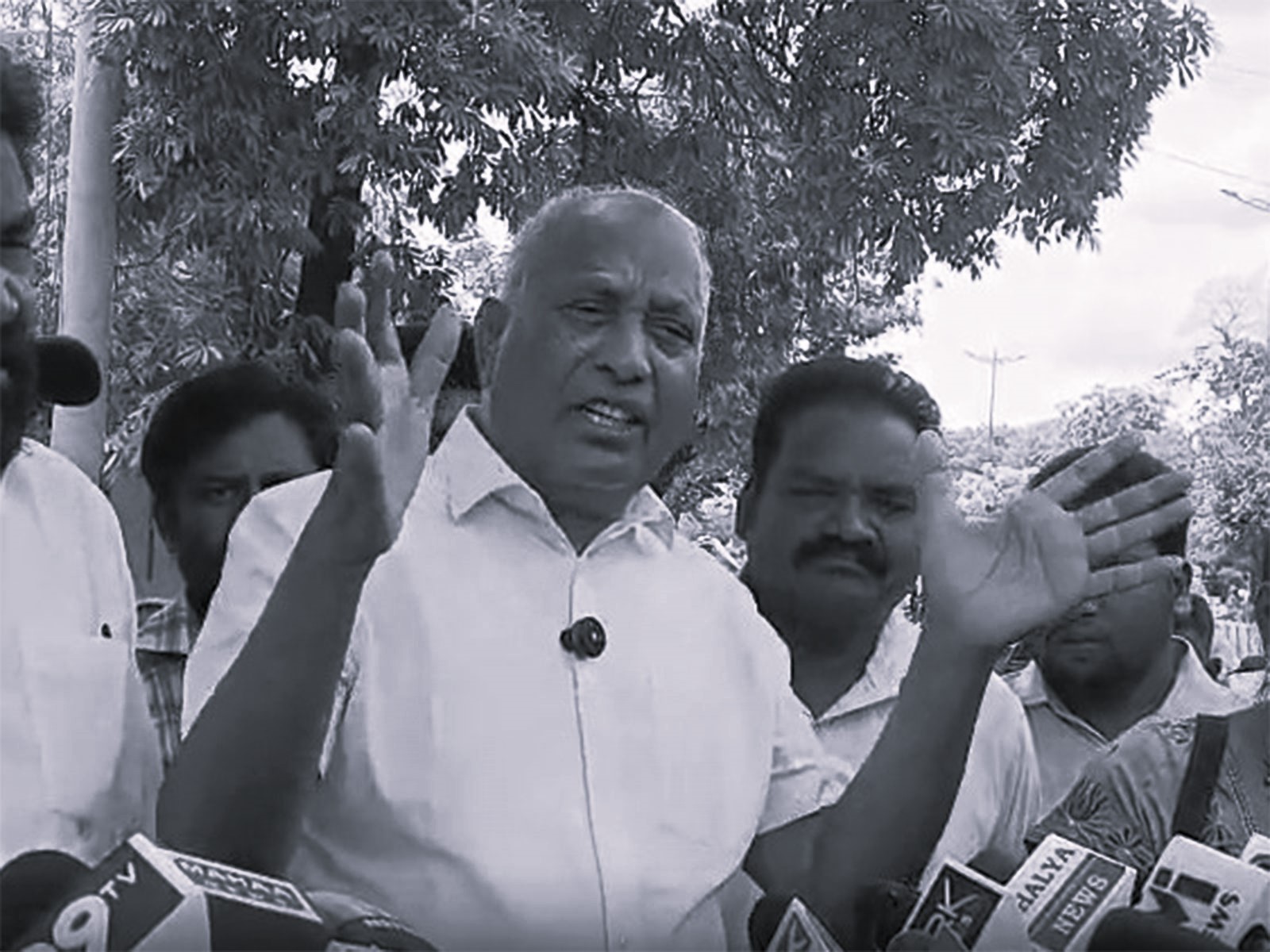 AP Govt Under Fire Over ₹30,000 Crore Employee Arrears