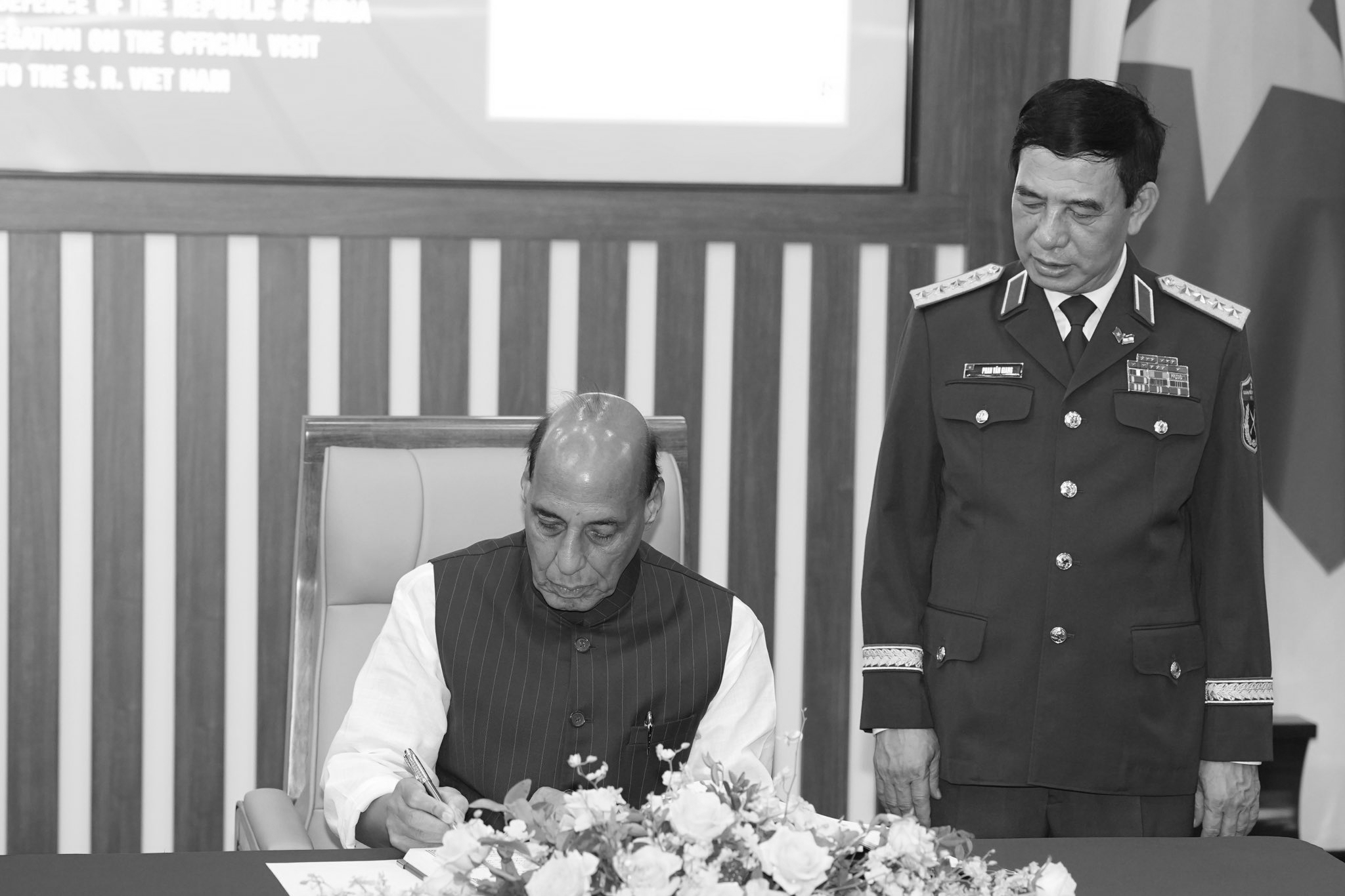 Rajnath Singh, Vietnam Defence Minister Expand Strategic Ties, Sign AI And Quantum MoU