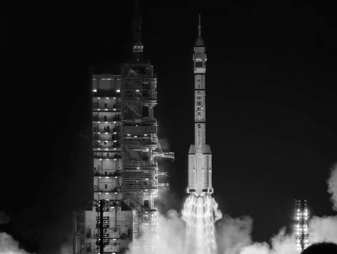 China's Moon Leap: ‘Shenzhou 23’ Lifts Off With One of Three Astronauts Set for a Yearlong Stay