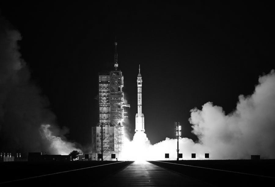 China's Moon Leap: ‘Shenzhou 23’ Lifts Off With One of Three Astronauts Set for a Yearlong Stay