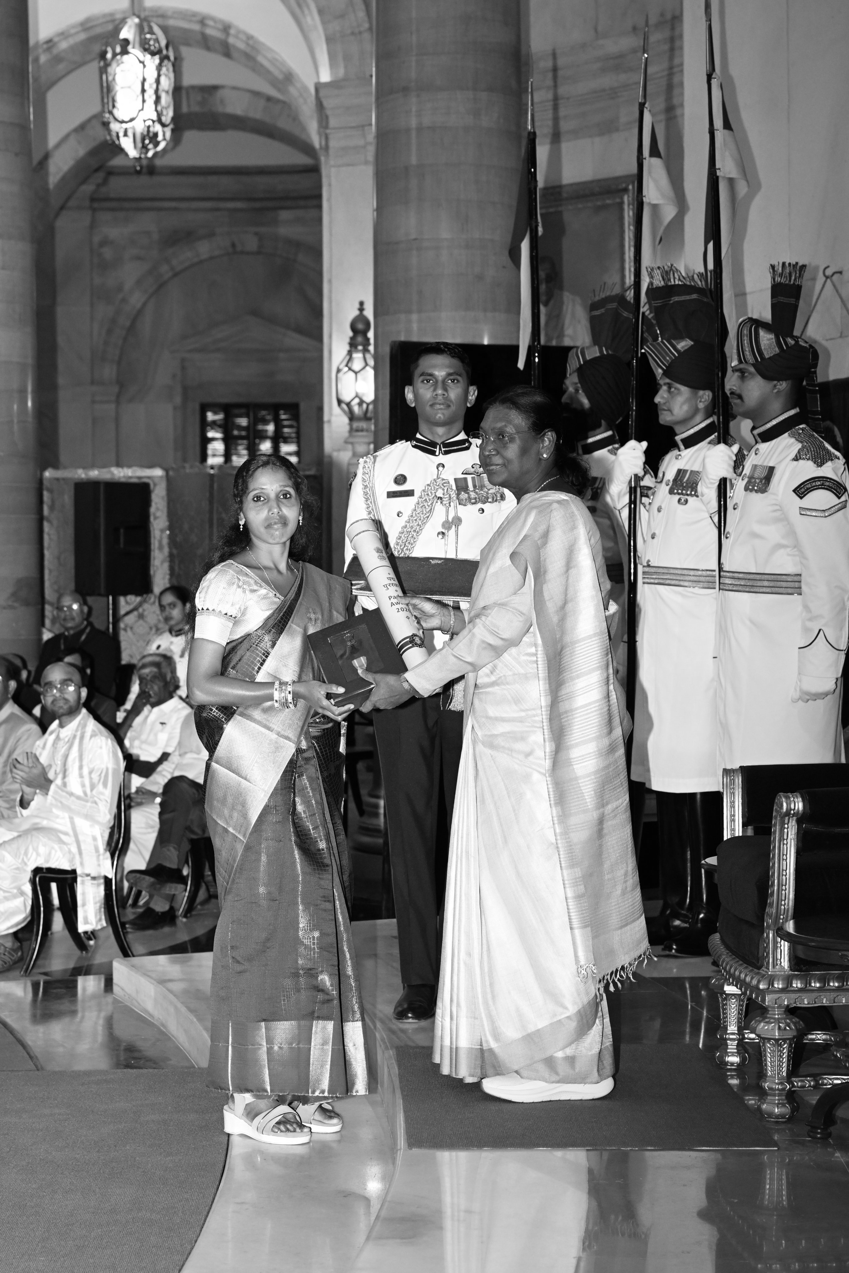 Padma Awards 2026! President Murmu Confers Prestigious Honours at Rashtrapati Bhavan Ceremony